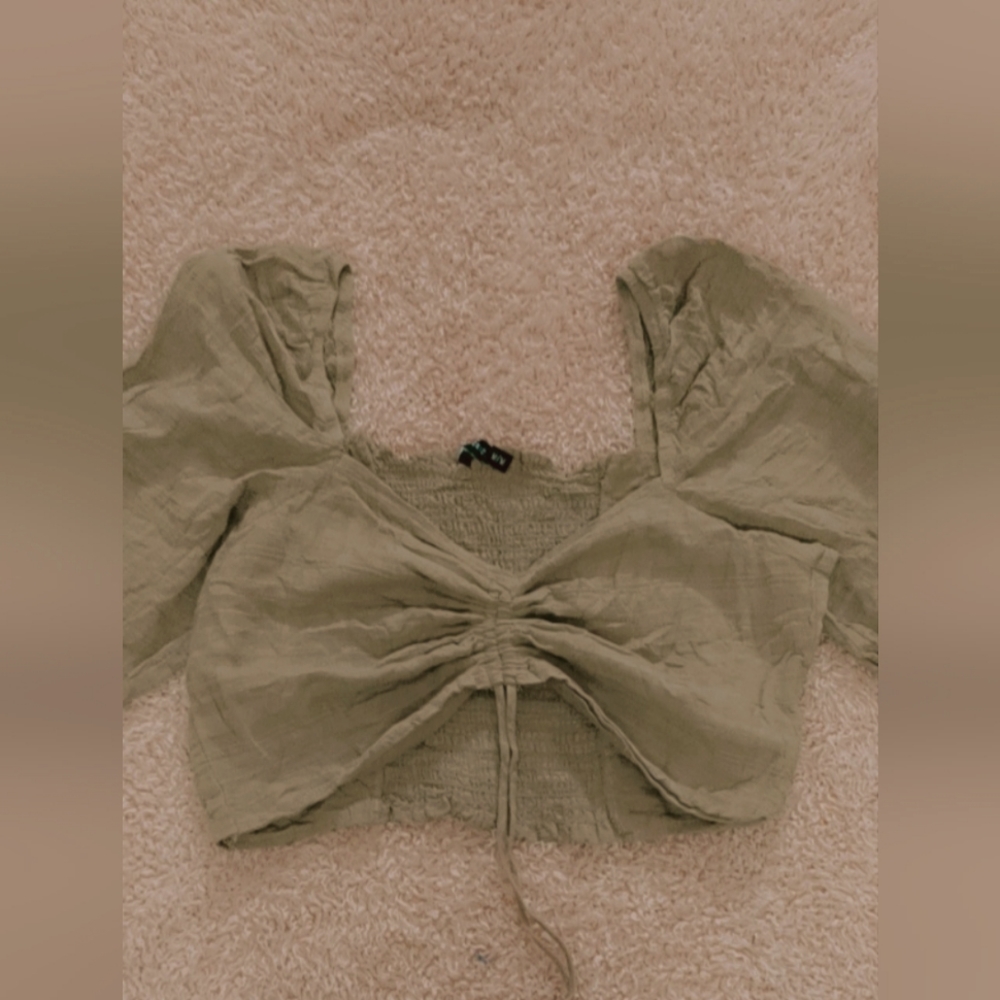 Crop top